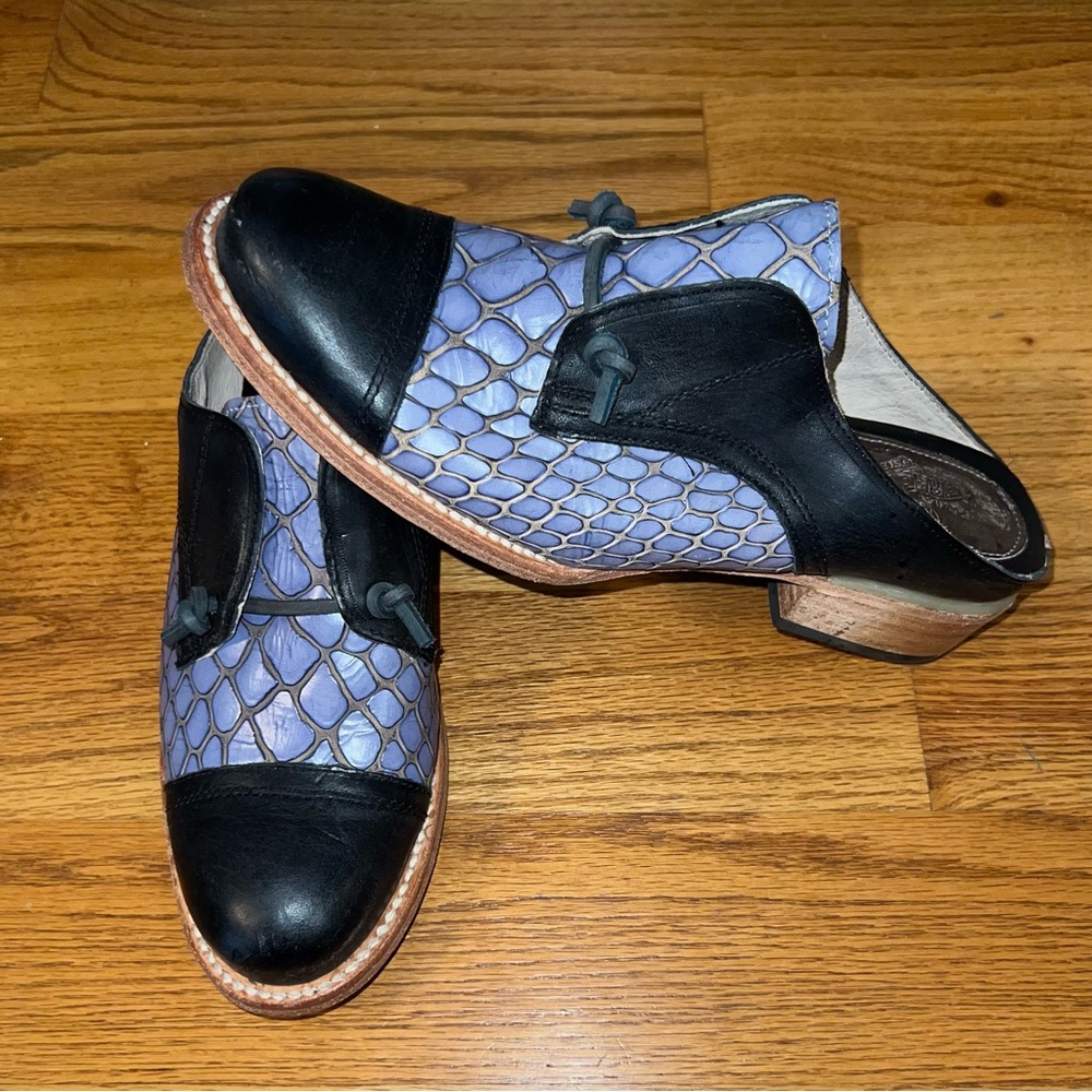 Freebird by Steven Black and Lavender Leather Mules